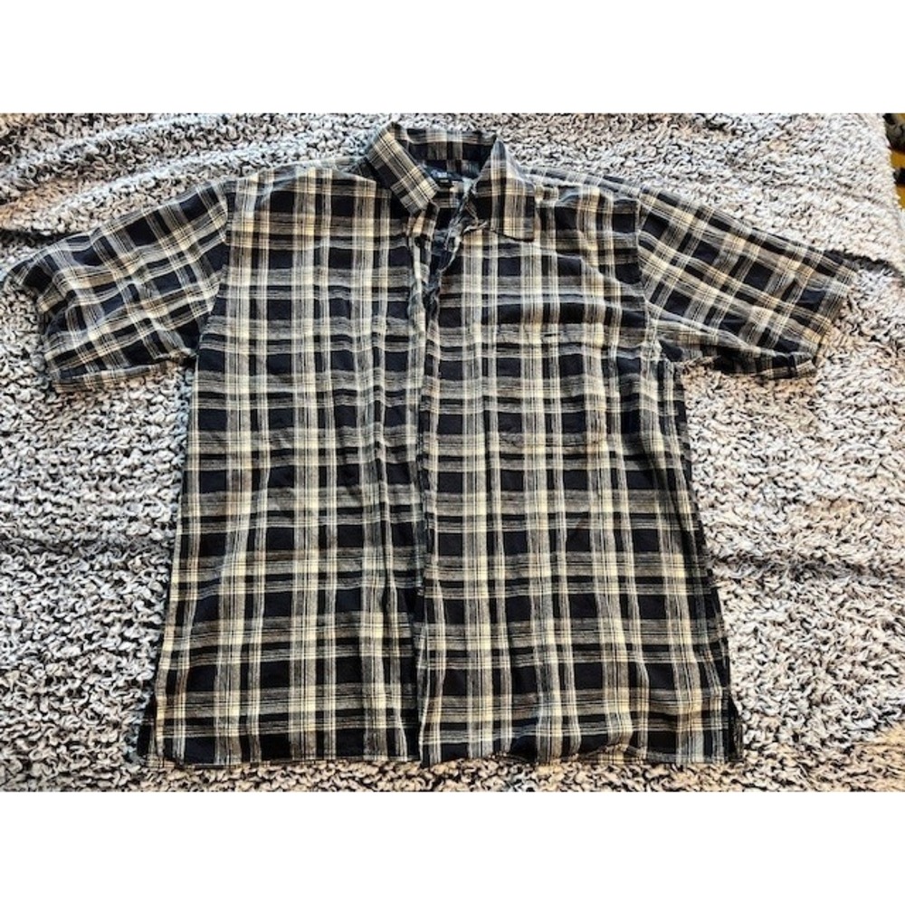 Men's Plaid Trust‎ Button Up Size L